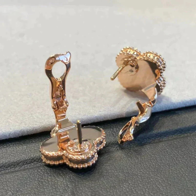 ˇGilded EraˇCLOVER MEDIUM 1 MOTIFS GRAY MOP DIAMOND EARRINGS