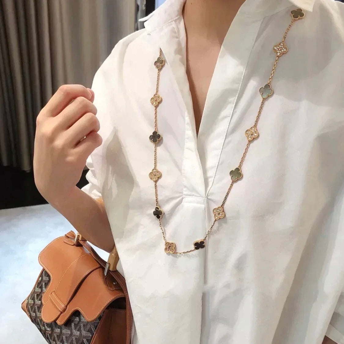 ˇGilded EraˇCLOVER 20 MOTIFS DARK MOP DIAMOND NECKLACE
