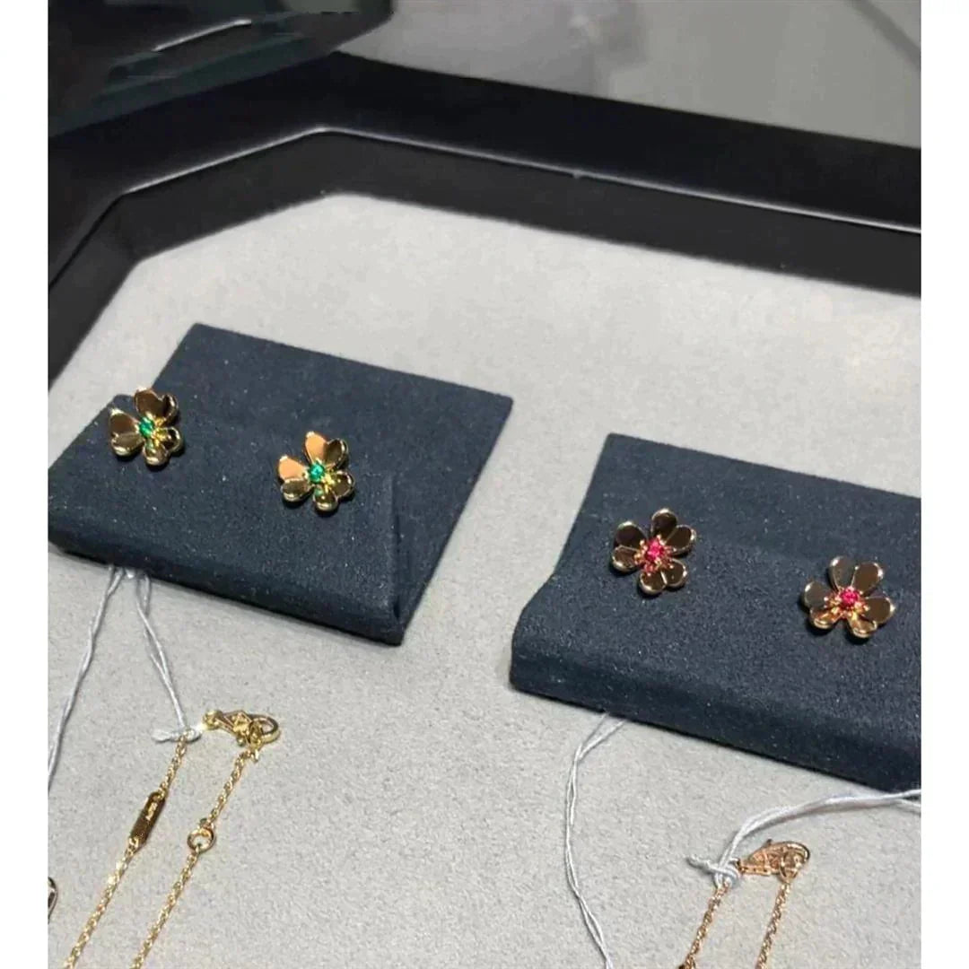 ˇGilded EraˇFRIVOLE FLOWER PINK EARRINGS