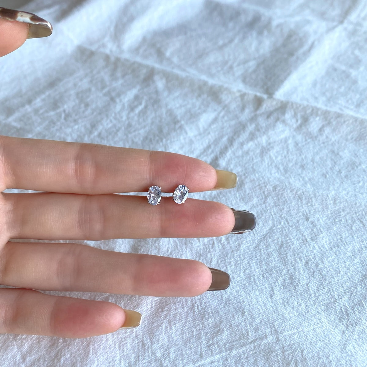[STREET]Oval Classic Dignified Elegant Earrings