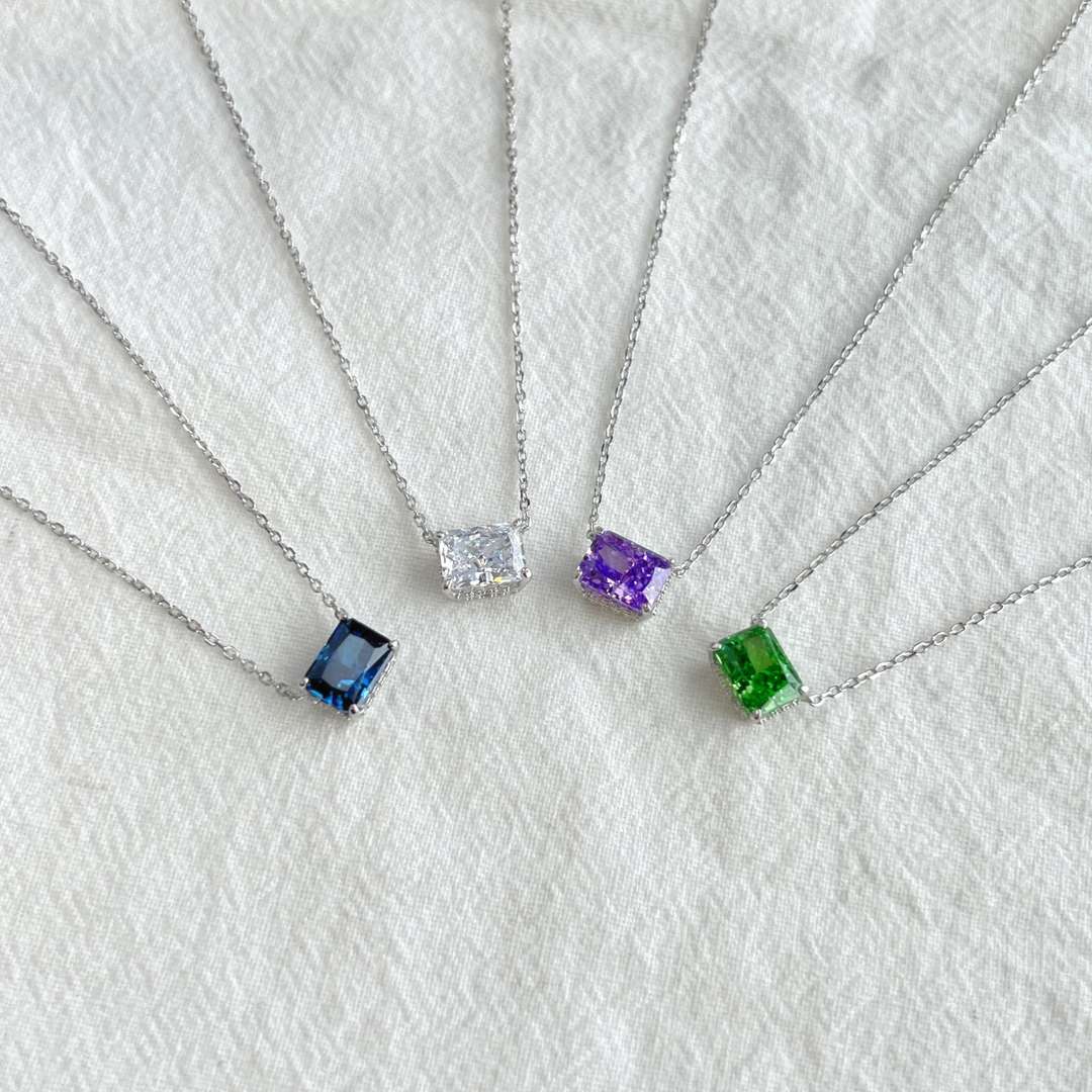 [STREET]Luxurious Square Shape Colorful Necalack