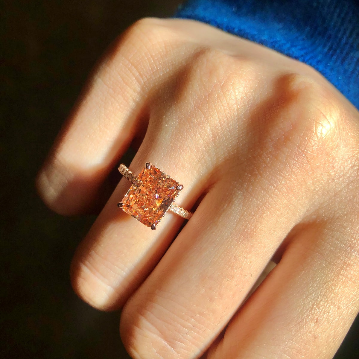 [STREET]Luxurious Engagement Ring