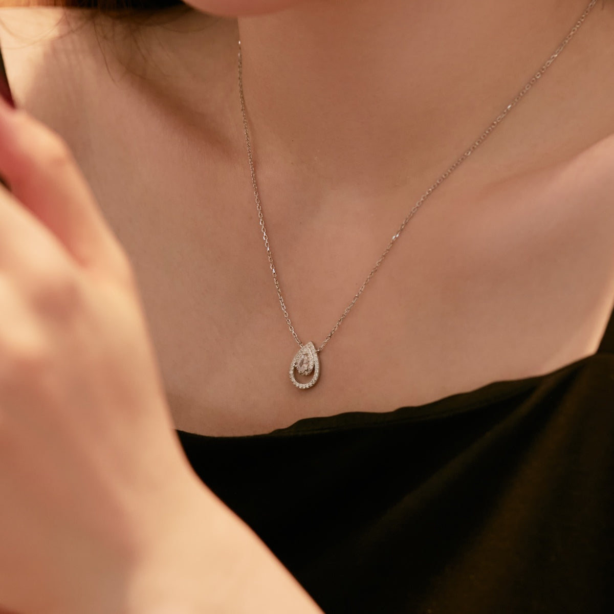 [STREET]Sparkling Pear Cut Necklace