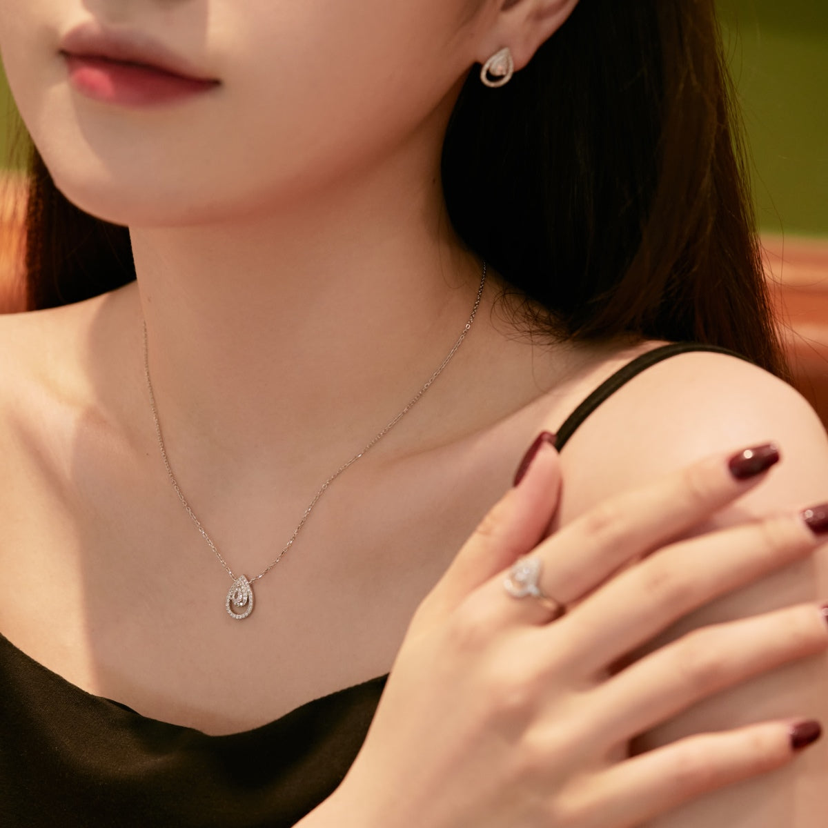 [STREET]Sparkling Pear Cut Necklace