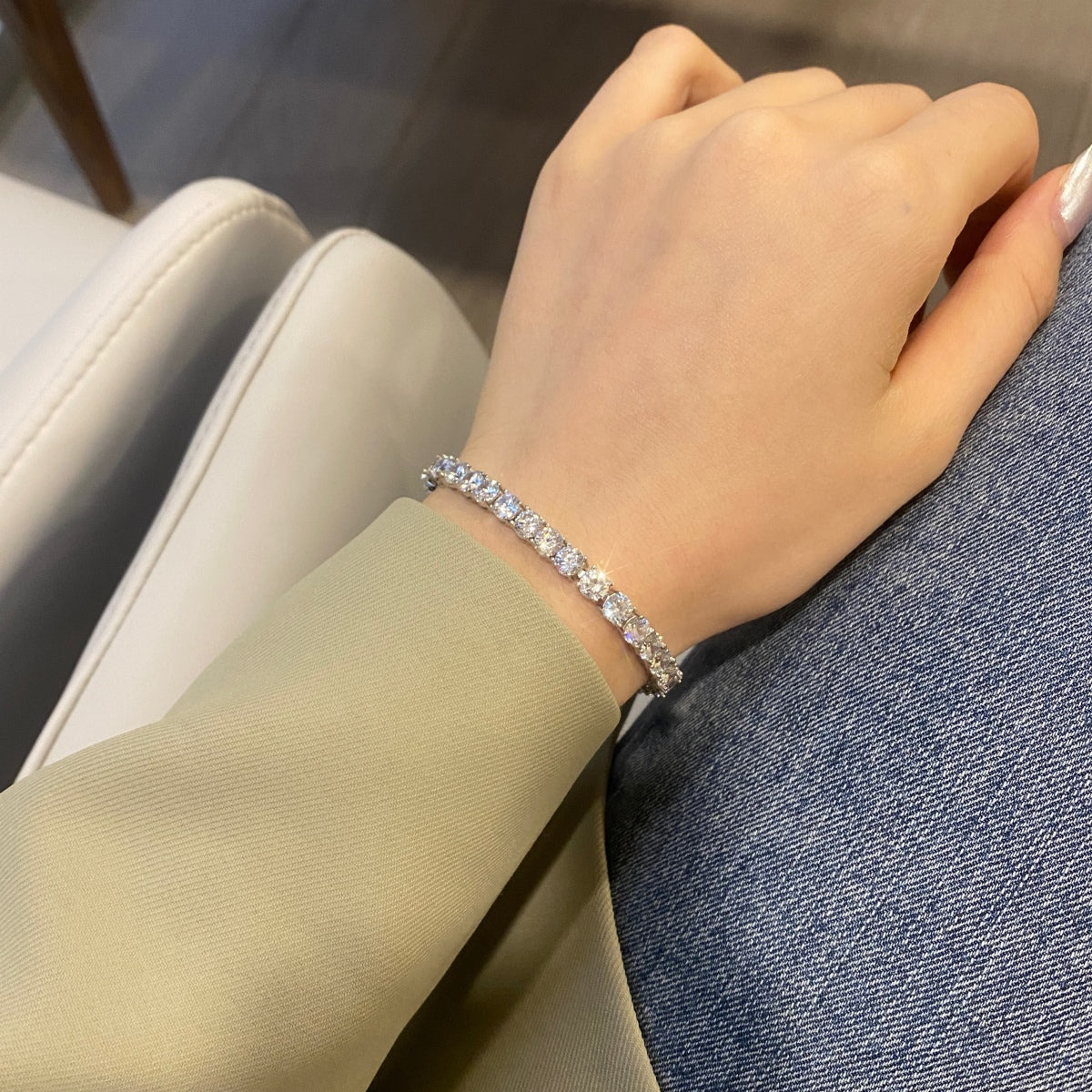 [STREET]Ornate Sparkling Round Cut Wedding Bracelet