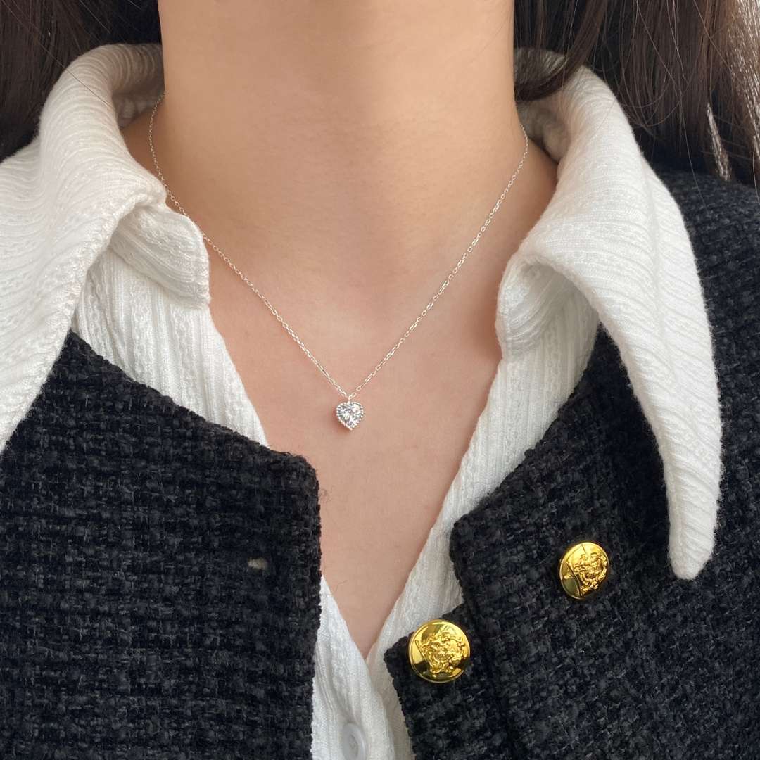 [STREET]Ornate Heart Shape Necklace