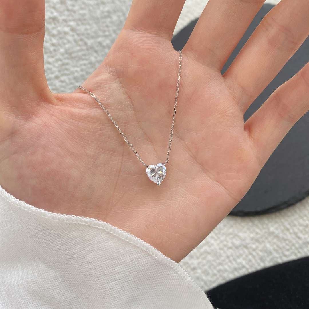 [STREET]Heart Shape Main Stone Pendant Collarbone Necklace