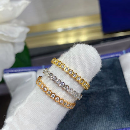 ˇGilded EraˇBEE LOVE DIAMOND PAVED SMALL RING