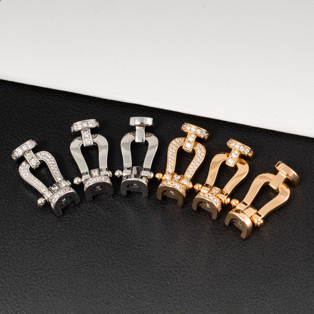 ˇGilded EraˇFORCE LARGE HORSESHOE NO DIAMOND BRACELET SILVER