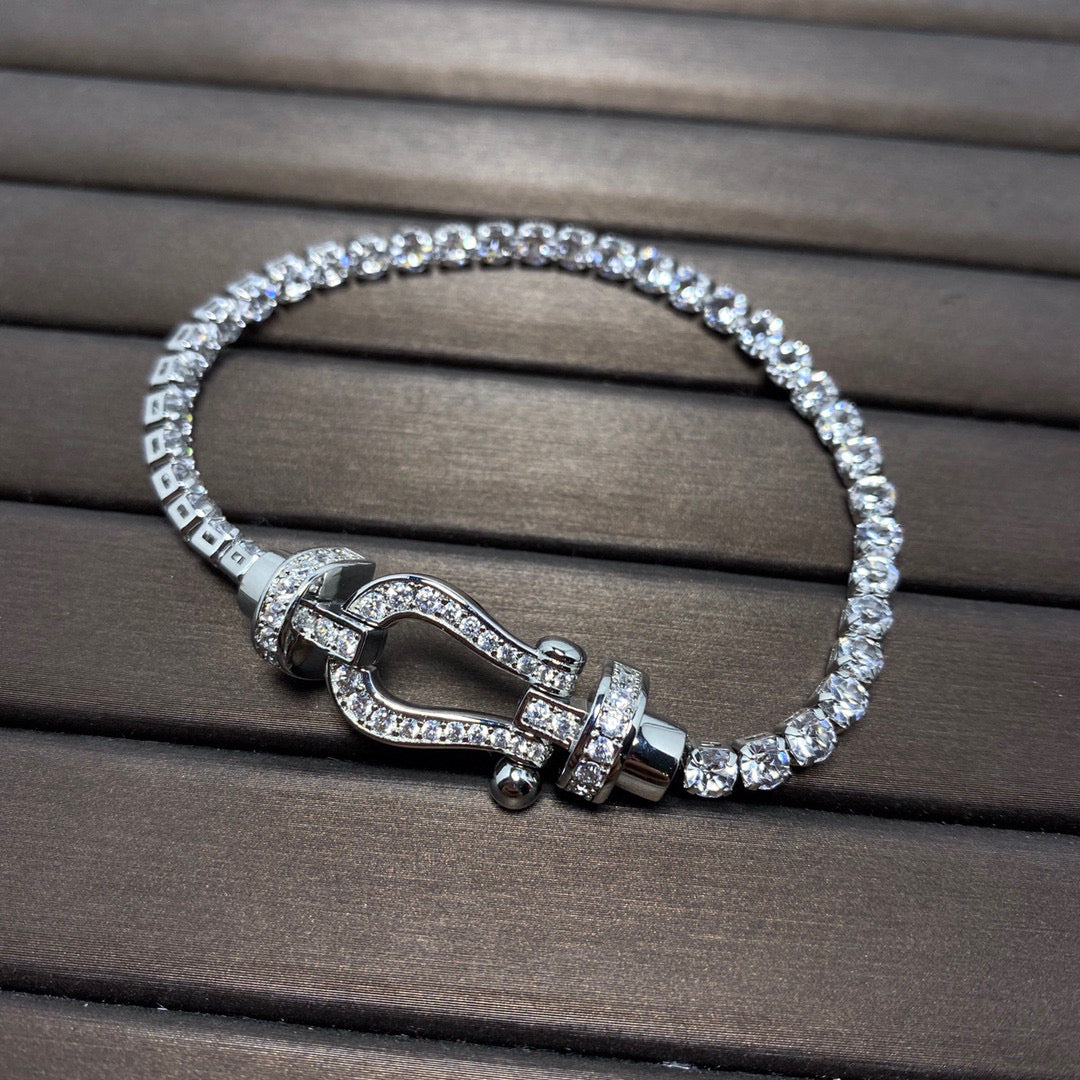 ˇGilded EraˇFORCE  LARGE HORSESHOE FULL DIAMOND TENNIS BRACELET