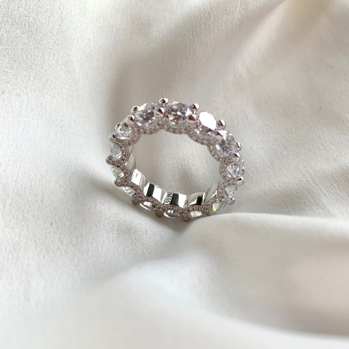 [STREET]Gorgeous Round Cut Tennis Ring