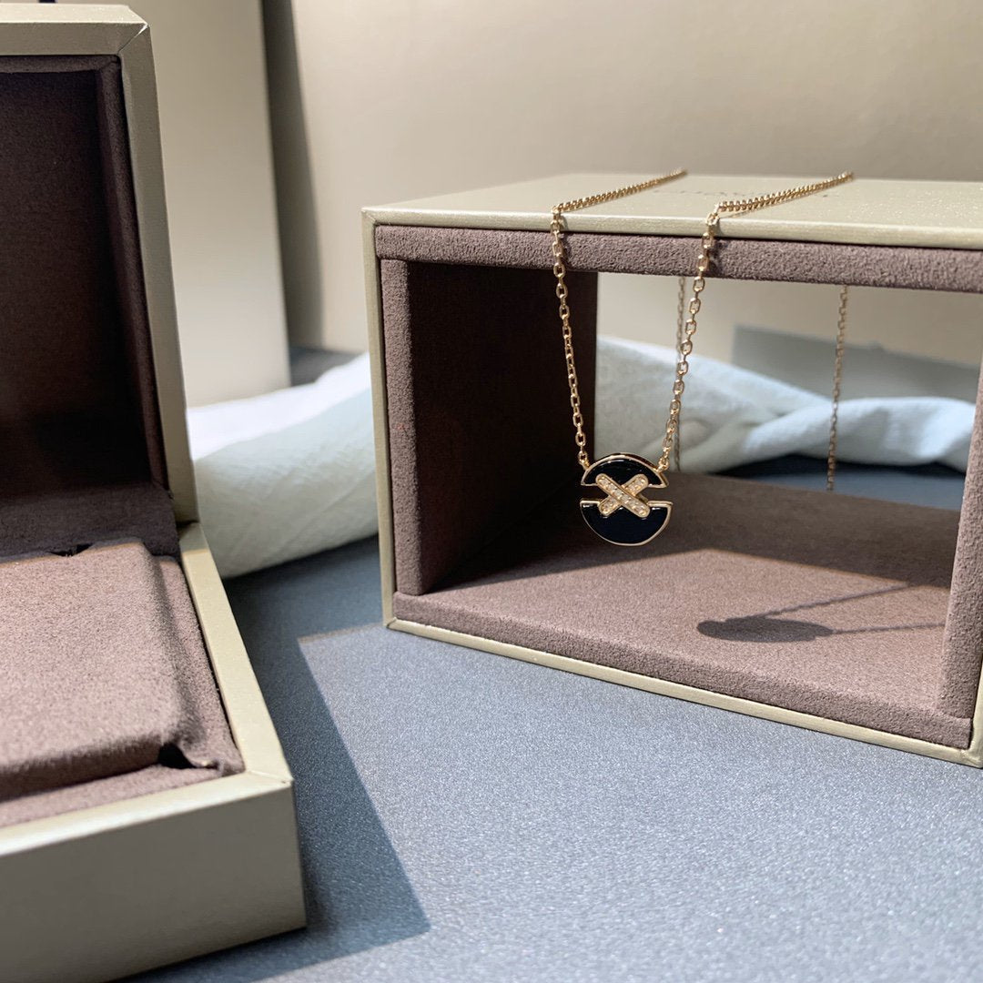ˇGilded EraˇJEUX DE PINK GOLD DIAMOND NECKLACE